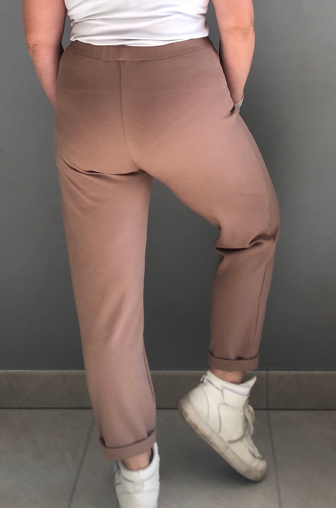 Pantacourt tailleur/jogging